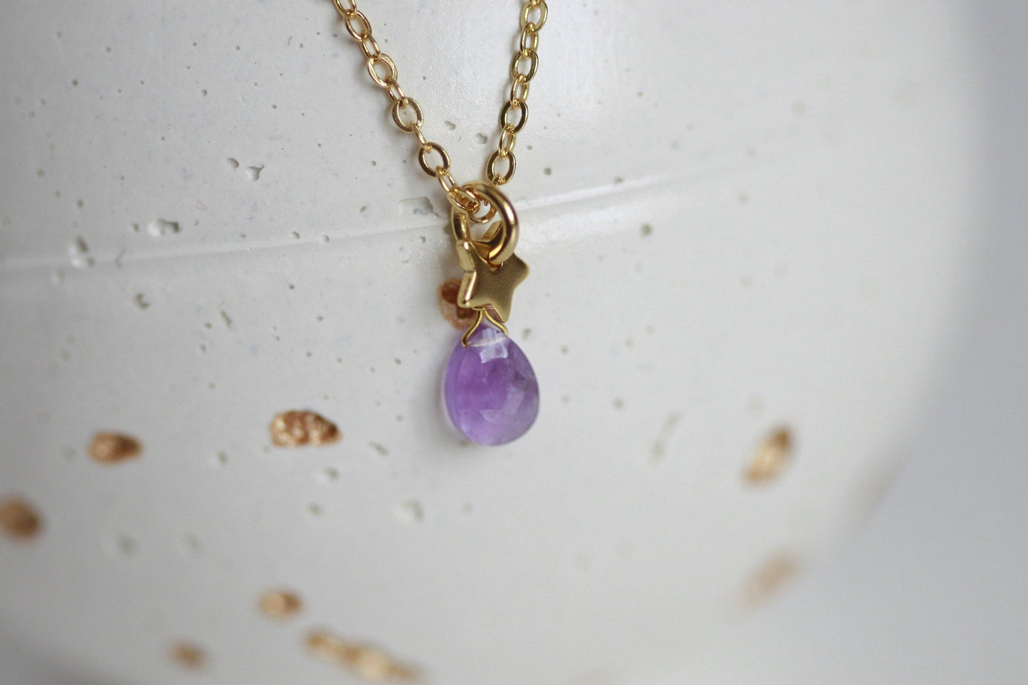 Dainty Crystal Necklace | Amethyst
