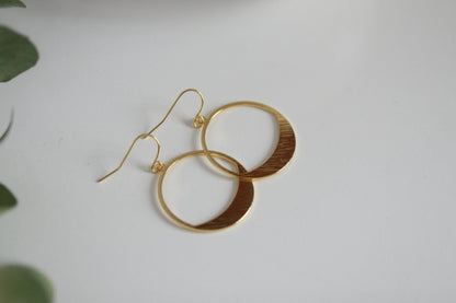 Delicate Geometric Earrings | Minimal