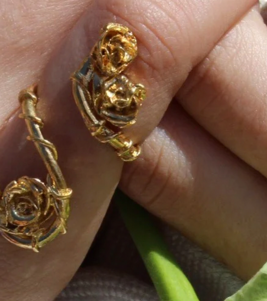 Rose Twist Ring Gold by Alexandra Rae